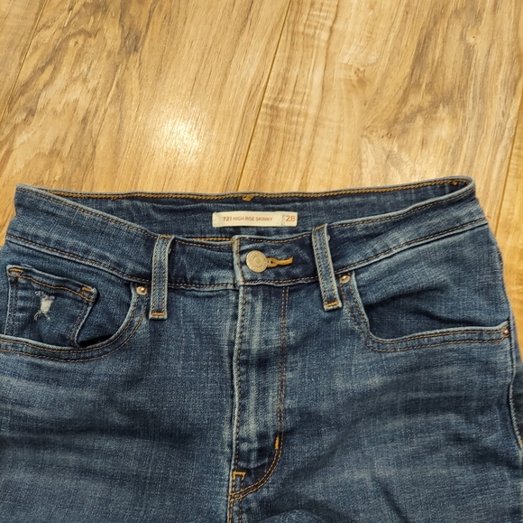 Levi Premium 721 High Rise Ripped Skinny Demin Jeans Women Size 28 - Picture 3 of 6